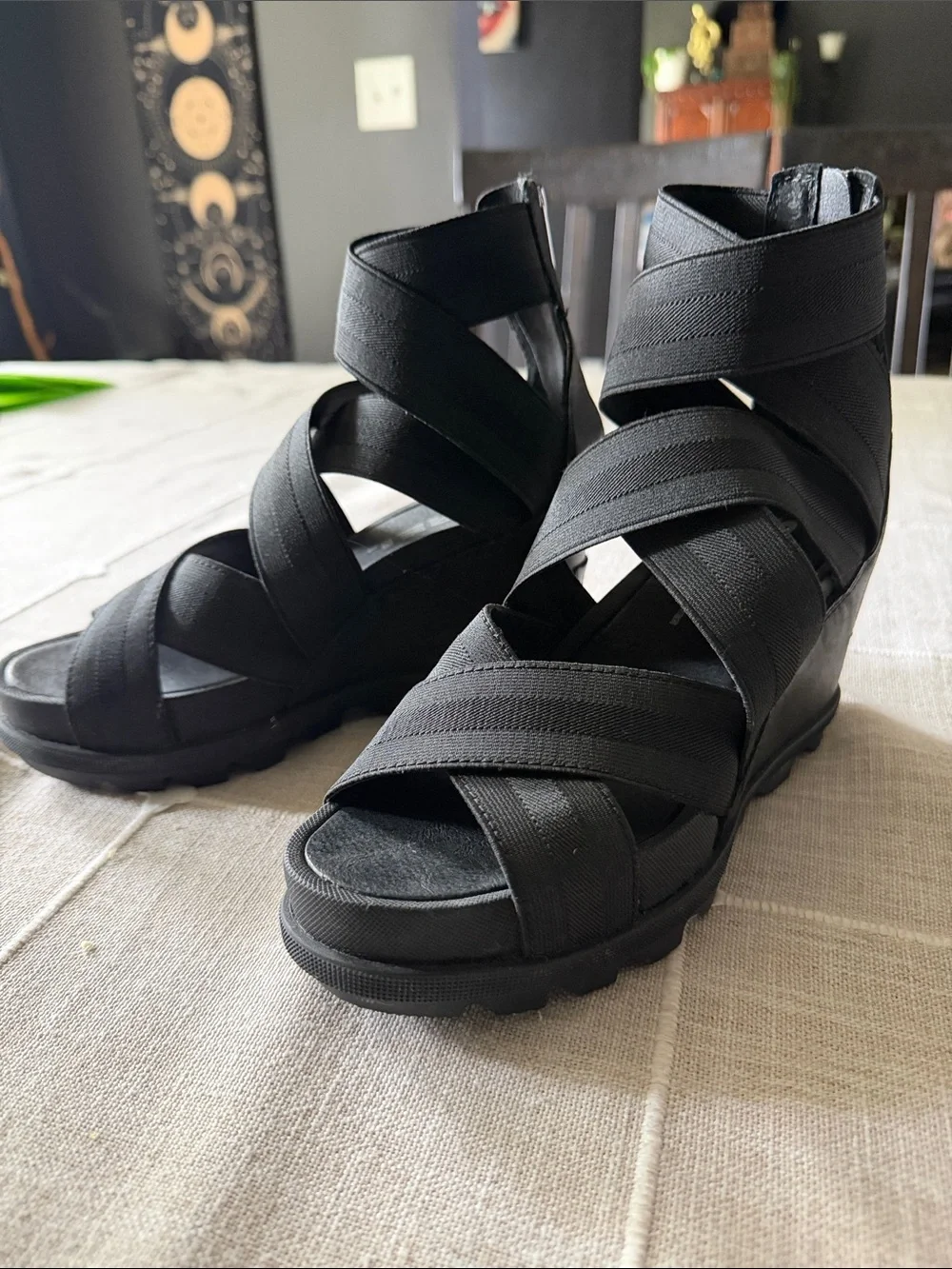 SOREL Joan style Black Strappy Wedge Sandals